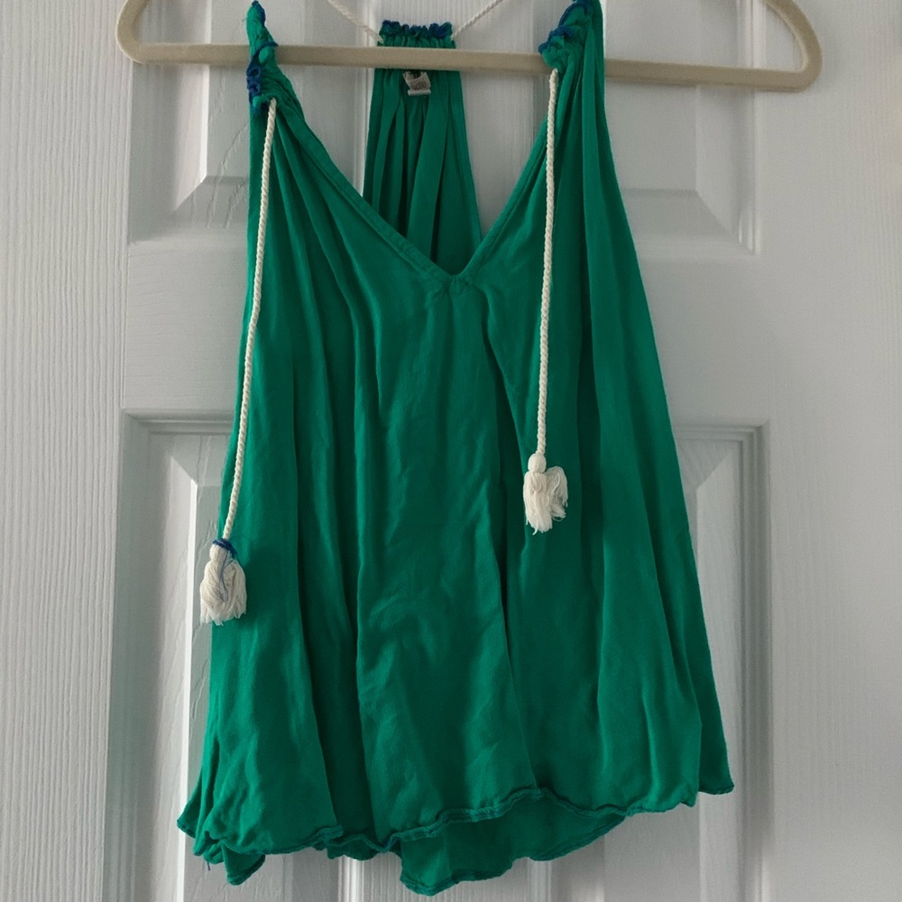 Green tank top!